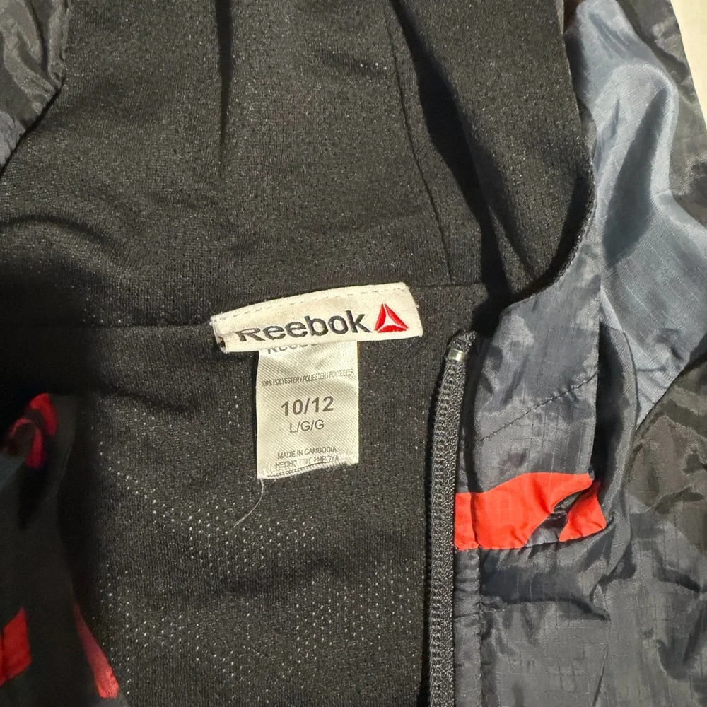 Reebok black & red Windbreaker,‎ ls Full Zip, Kids size 10-12 #377
